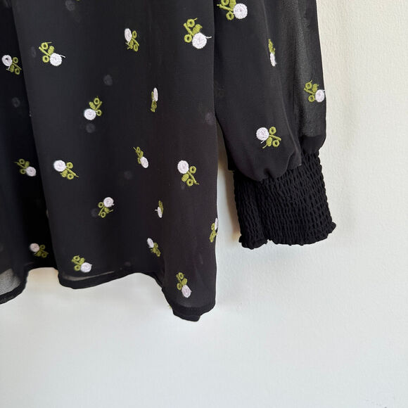 Cabi Blouse Womens XS Embroidered Floral Flowy Semi Sheer Preppy Academia Black - Picture 4 of 12